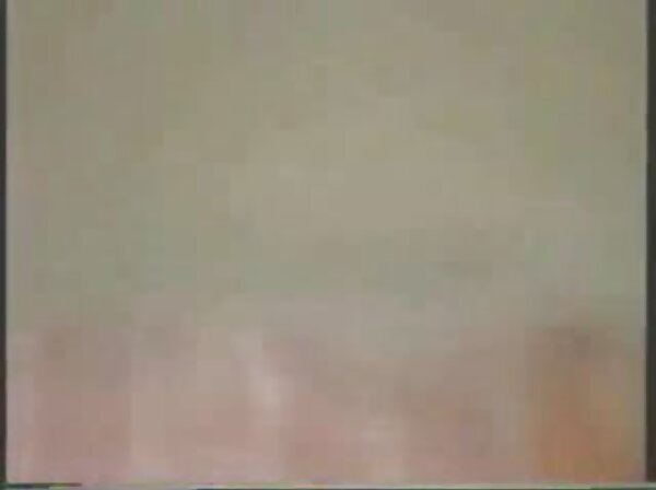 عمه چاق به همراه دوستش عكس كوس و كير دختر دختر استریپون را لعنتی کرد